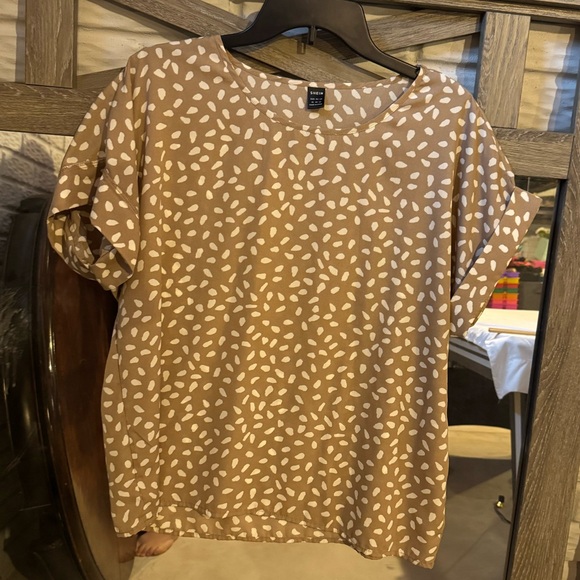 2 Women’s SHEIN Blue and Tan Patterned Blouse Size XL - Picture 9 of 15